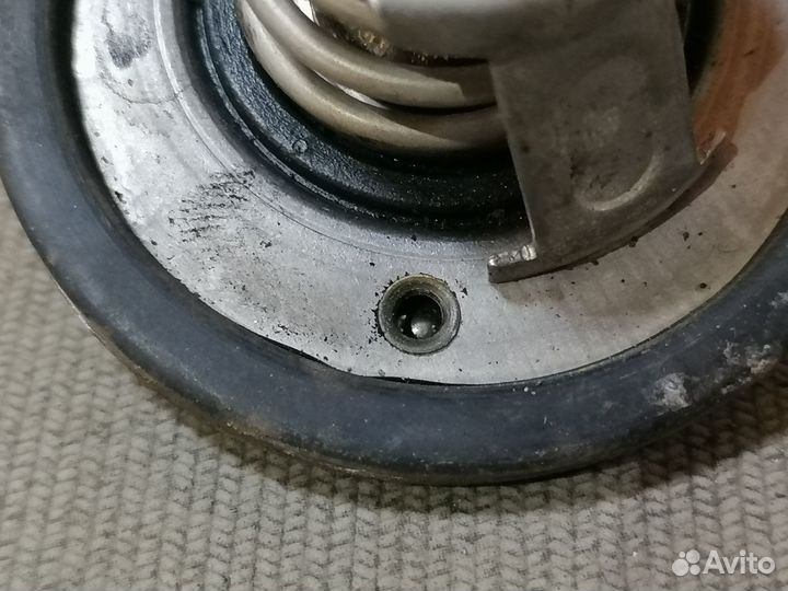 Термостат Ford Focus II 2005-2008