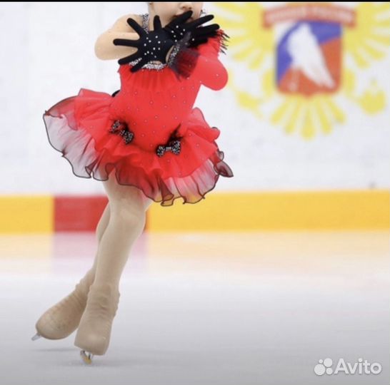 Костюм для фигурного катания