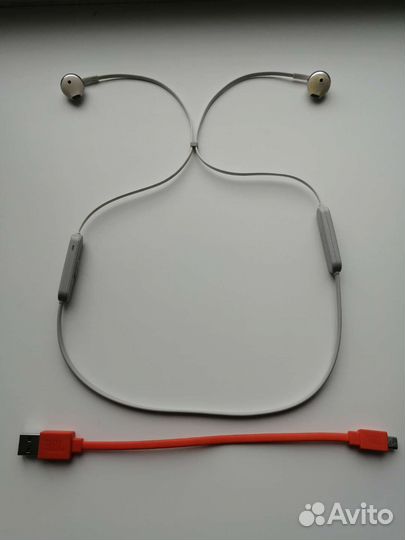 Беспроводные наушники JBL tune 205BT