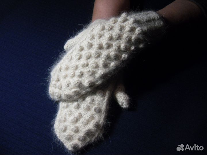 Варежки женские из собачьей шерсти В горошек