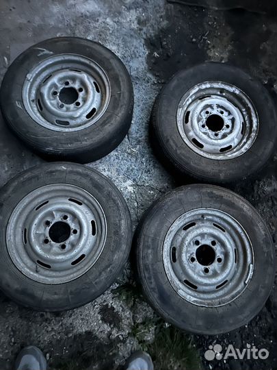 Комплект колес на москвич