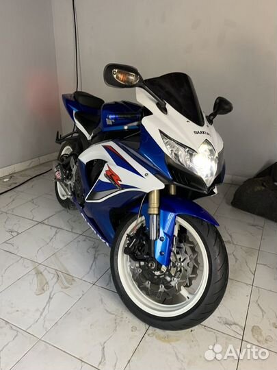 Suzuki GSX R 600 K9