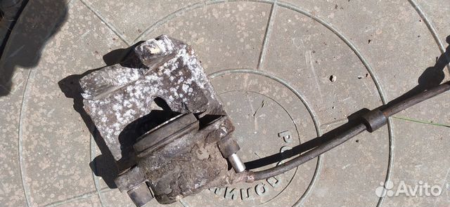 BMW E39 передний правый суппорт