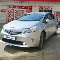 Toyota Prius Alpha 1.8 CVT, 2013, 150 000 км, с пробегом, цена 1 450 000 руб.