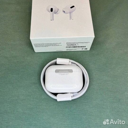 AirPods Pro 2: Звук, который захватывает