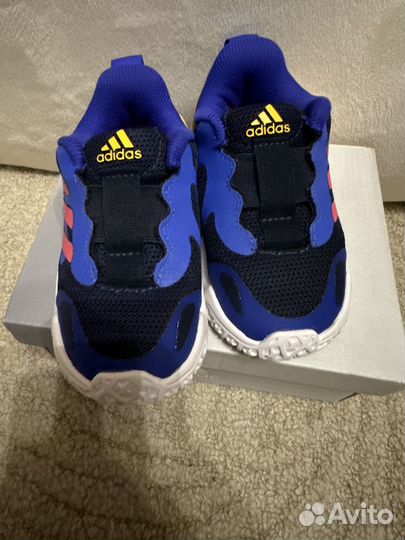 Кроссовки adidas