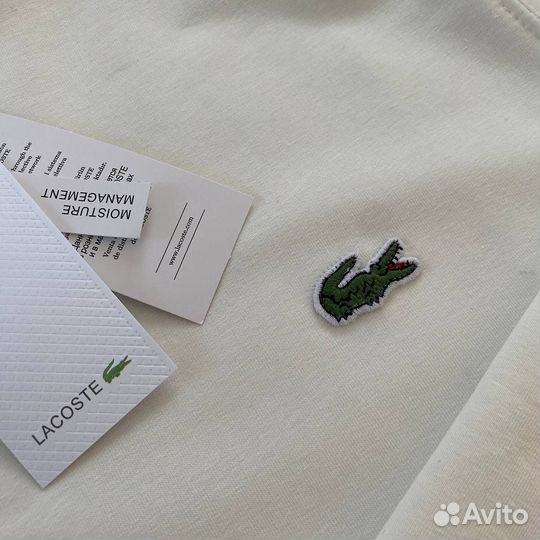 Свитшот lacoste белый