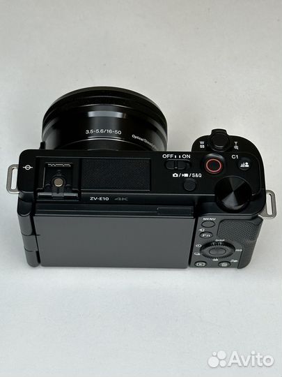 Sony ZV-E10 + Sony 16-50mm (как новый)