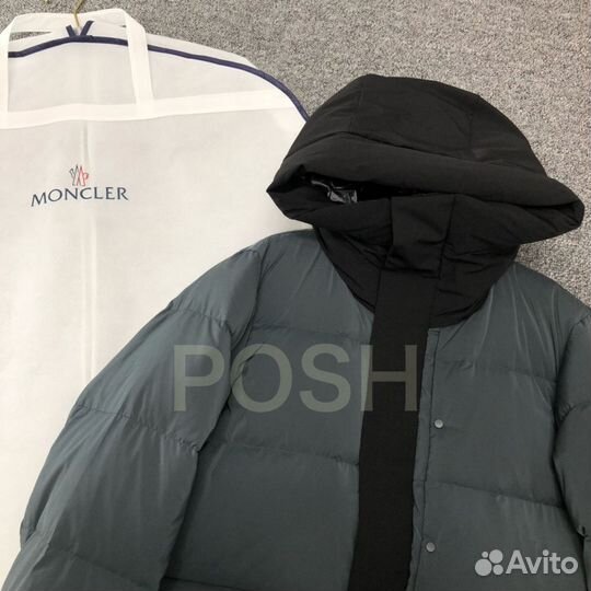 Пуховик Moncler