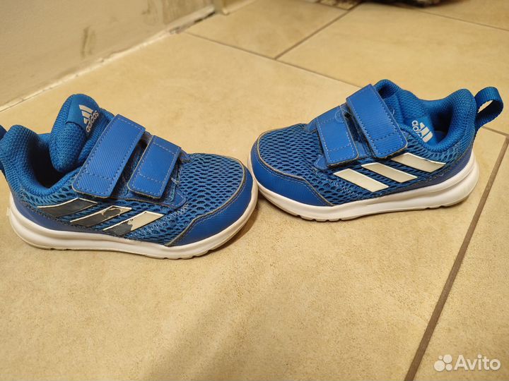 Кроссовки Adidas