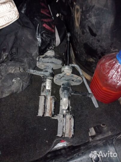 Стойки передние