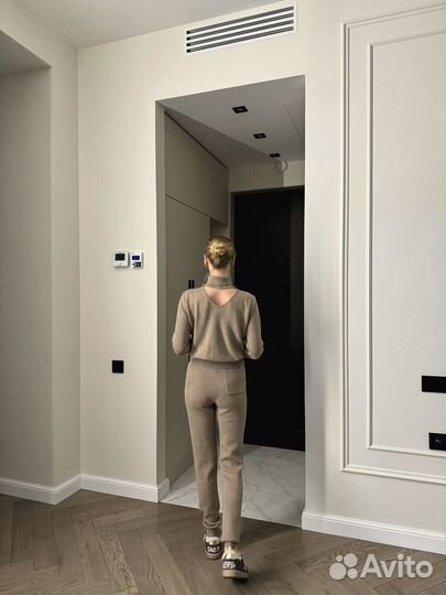 Теплый шерстяной костюм