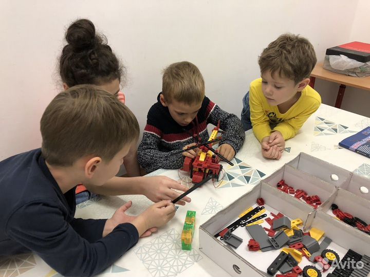 Присмотр за детьми