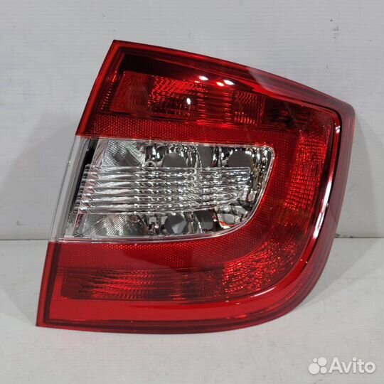 Фонарь Skoda Rapid NH3 правый