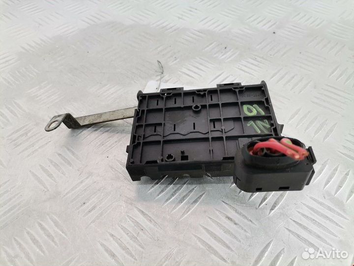 Клемма аккумулятора плюс Audi A3 8L 2000