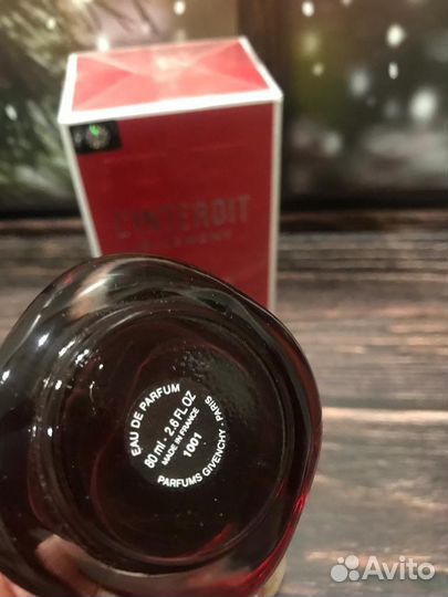 Givenchy linterdit rouge