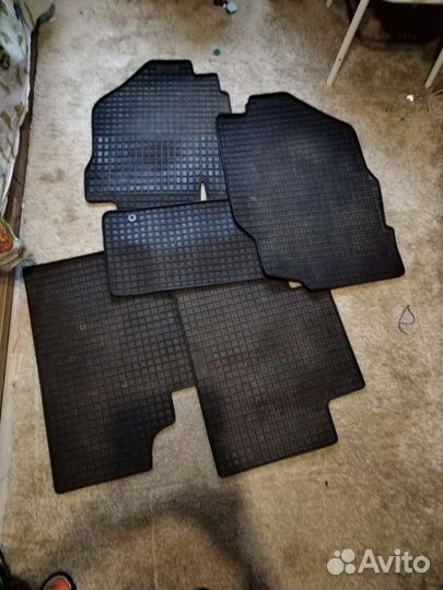 Автомобильные коврики