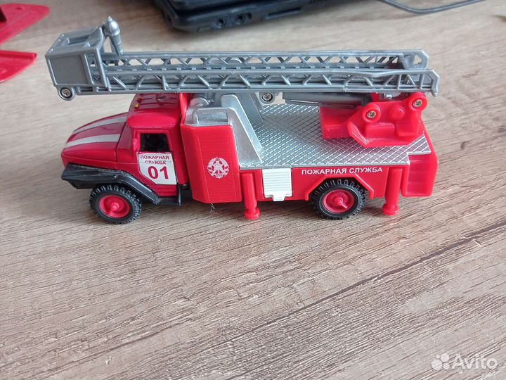 Игрушка пожарная машина