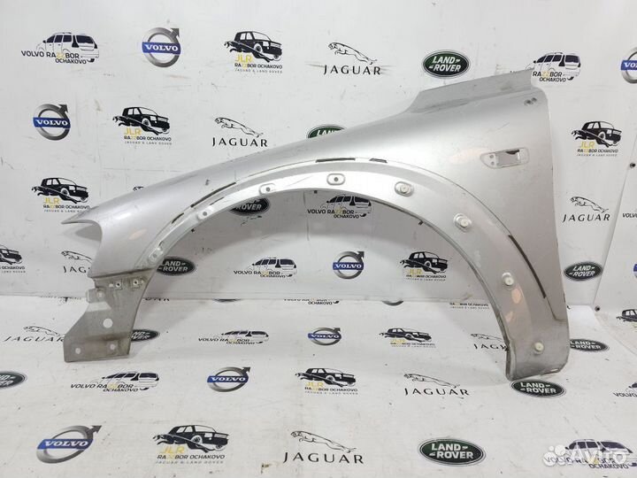 Крыло переднее левое Volvo XC70 2000-2007