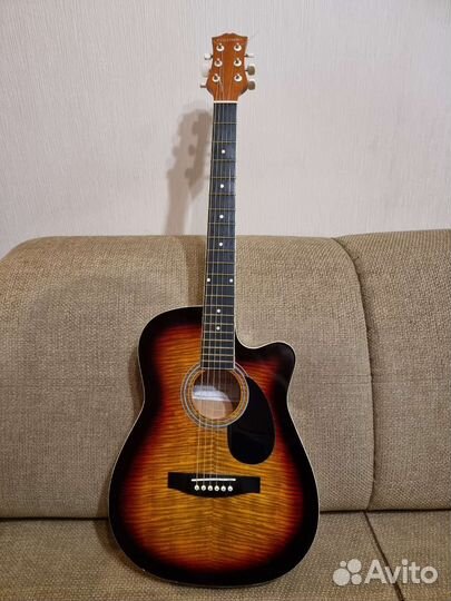 Акустическая гитара