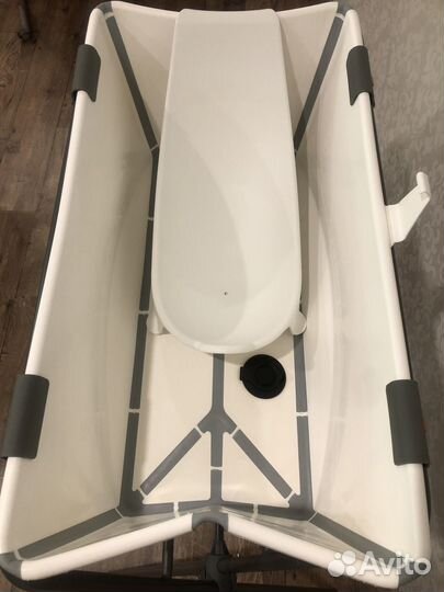 Ванночка Stоkkе Flexi Вath с подставкой