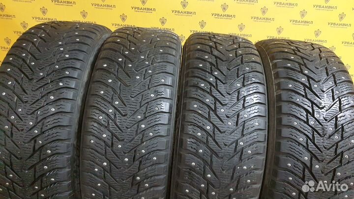 Nokian Tyres Hakkapeliitta 8 SUV 215/65 R16 102T