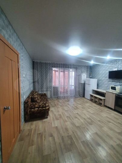 2-к. квартира, 50 м², 1/10 эт.