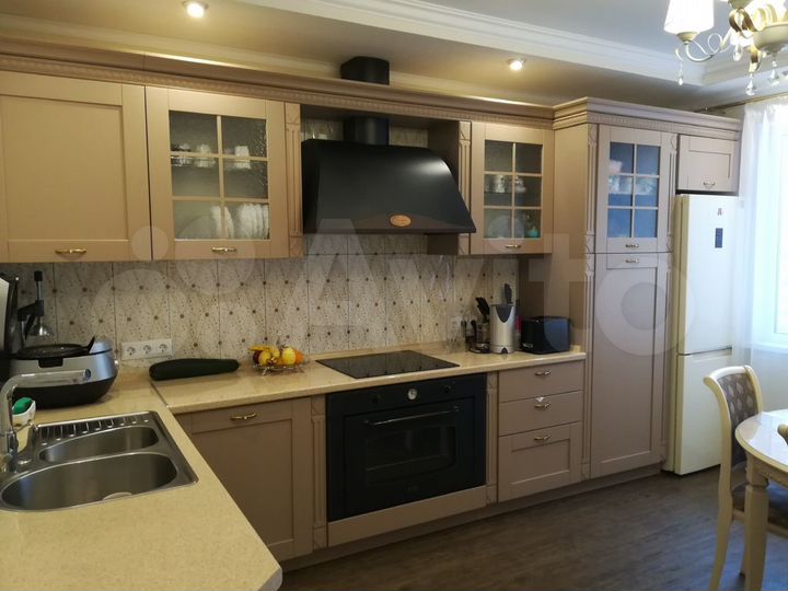 3-к. квартира, 81,9 м², 9/9 эт.