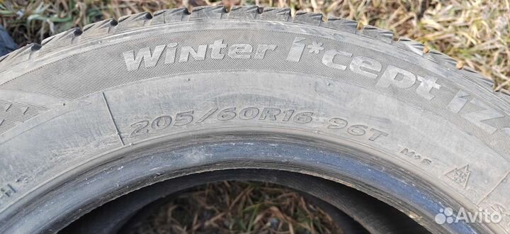 Hankook Winter I'Cept IZ2 205/55 R16