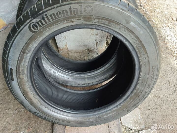 Continental ContiPremiumContact 2 215/55 R17 94V