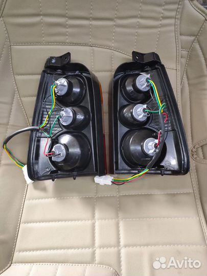 Задний фонарь corolla104