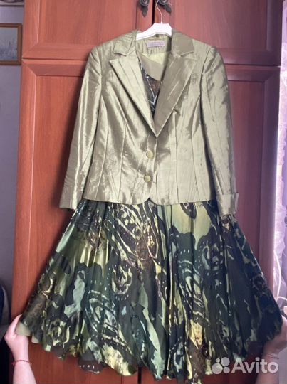 Костюм тройка