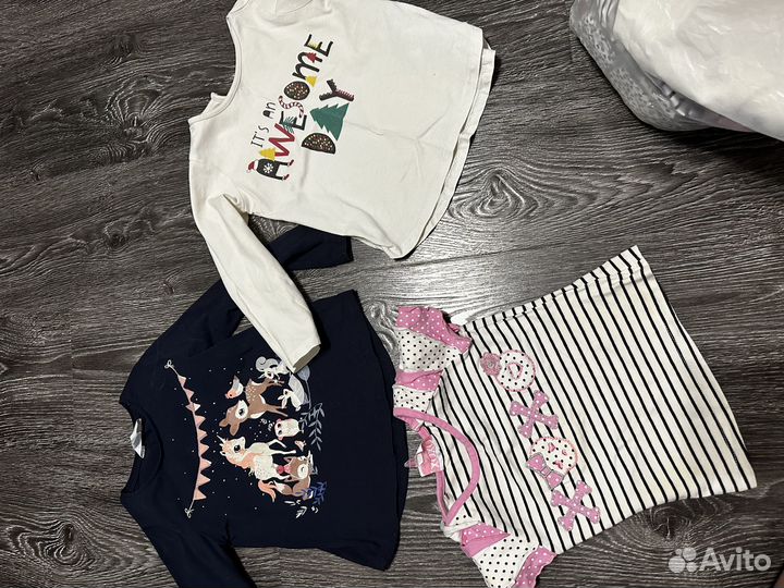 Продам детские вещи