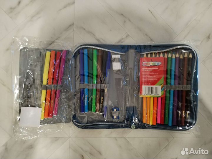 Пенал школьный