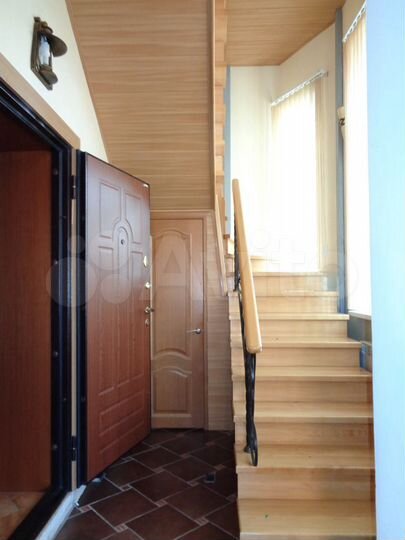 Коттедж 450 м² на участке 15 сот.