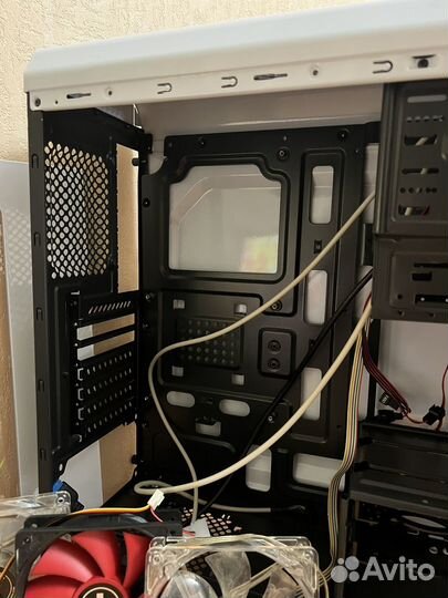 Корпус aerocool белый