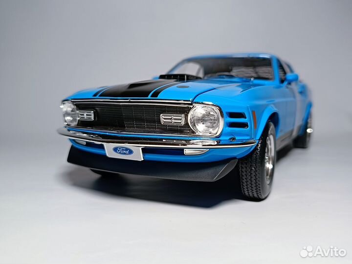 Модель 1970 Ford Mustang Mach 1 Maisto 1:18