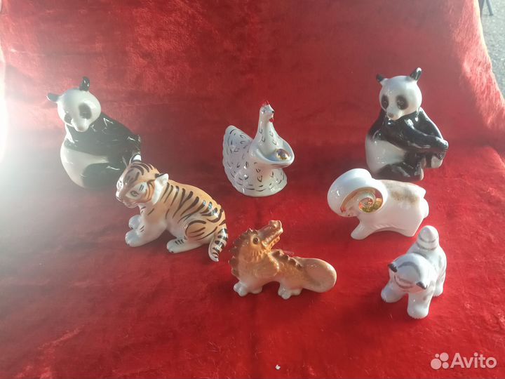 Фарфоровые статуэтки