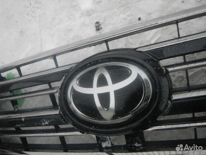 Б/У Б/У Решетка радиатора, Toyota (Тойота) -land