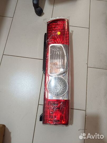 Фонарь задний правый