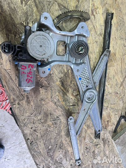 Стеклоподъемник