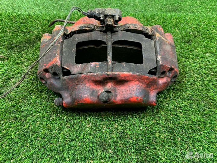 Суппорт передний правый Mercedes-Benz G-Class