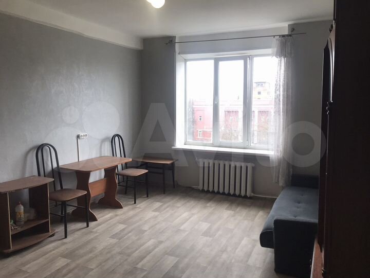 Комната 21 м² в 5-к., 4/4 эт.