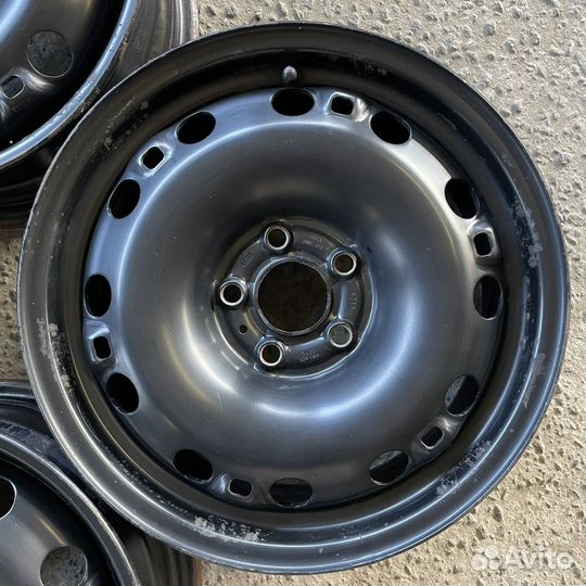 Штампованные диски VW Polo / Skoda Rapid R15