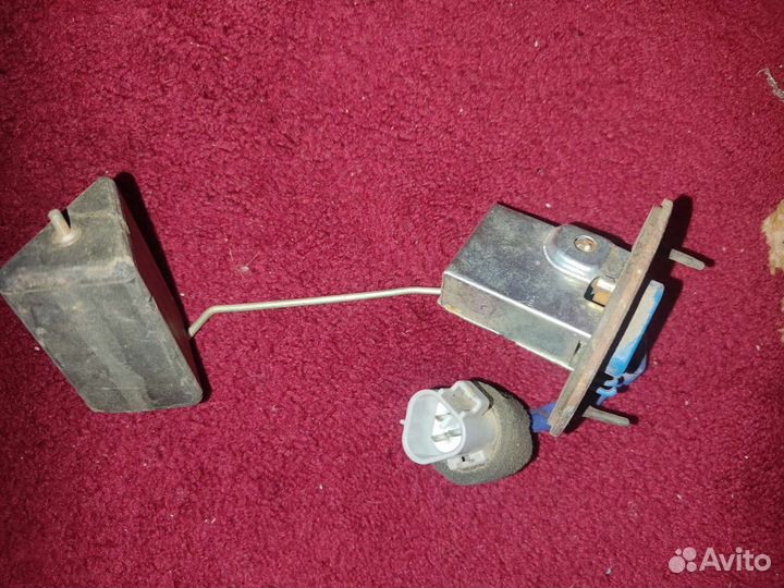 Датчик уровня топлива