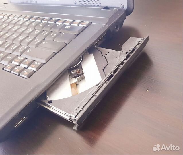 Ноутбук Lenovo зарядник в комплекте