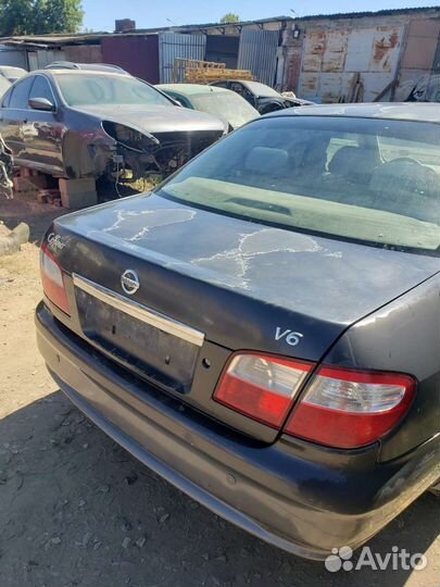 Крышка дверь багажника nissan cefiro a33