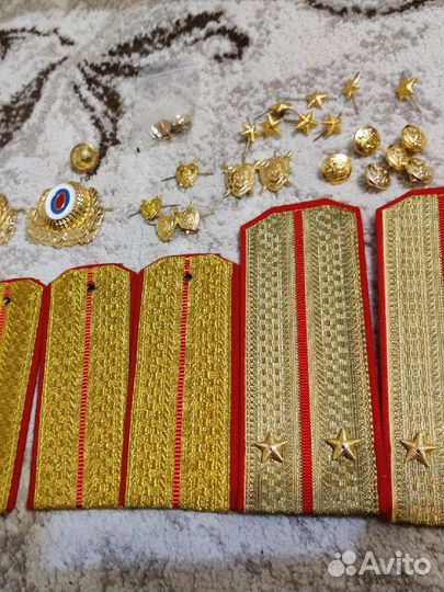 Парадные погоны, петлицы, звёзды ск