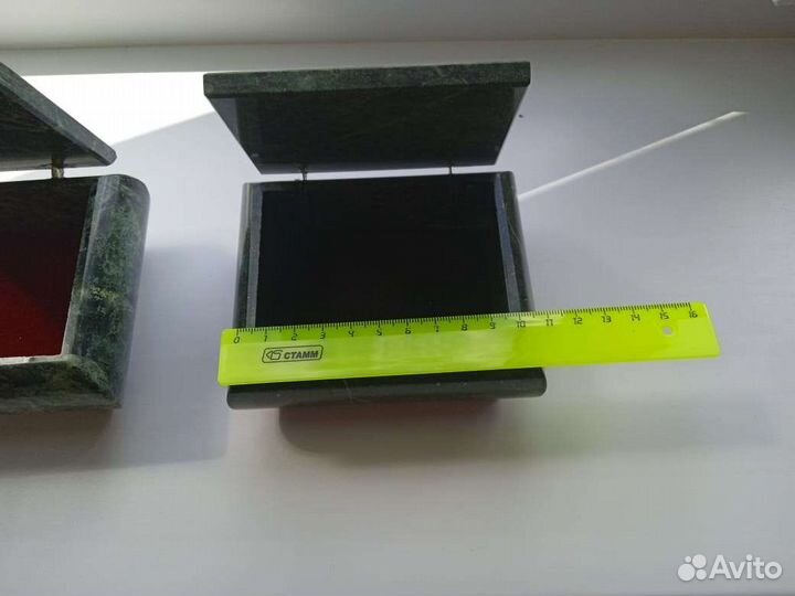 Шкатулки из натурального камня змеевик