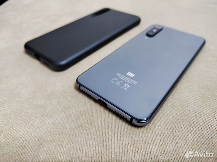 Xiaomi Mi 9 SE, 6/128 ГБ